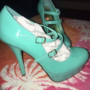 Mint (Tiffany color) shoes